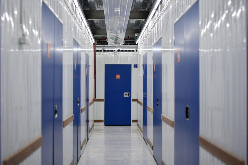 rent climate controlled storage unit